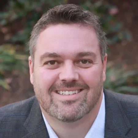 Daniel Maybaum Headshot